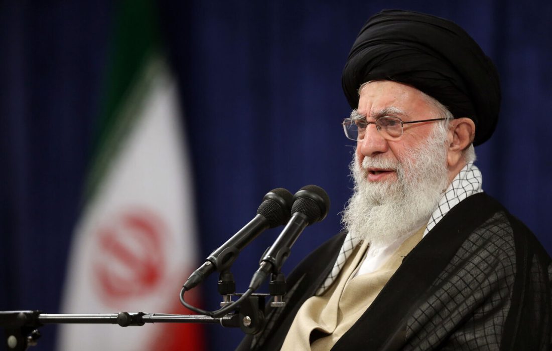 پیام رهبر معظم انقلاب درخصوص حادثه آتش‌سوزی در اسلکه شهید رجایی بندرعباس