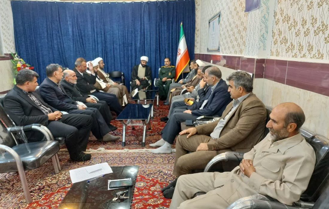بازدید امام جمعه شهرستان دلفان به همراه سرپرست شهرداری شهر نورآباد وتعدادی از اعضای قرارگاه راهبری وپشتیبانی مساجد شهرستان ومردم منطقه کوی بسیج ونشست واهتمام جدی ایشان بر بسیج تمام امکانات شهرستان جهت تسریع درساخت و ساز مسجد حضرت زهرا سلام الله علیها در ابعاد ۱۳۰۰ متر به عنوان یک نیاز جدی در شهر نورآباد