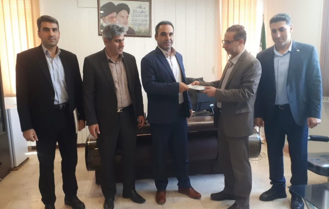 مراسم تکریم و معارفه مدیربنیادمسکن انقلاب اسلامی شهرستان دلفان برگزار شد