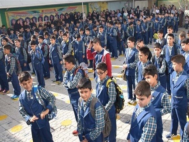 نرخ لباس دانش‌آموزان لرستان در اعلام شد